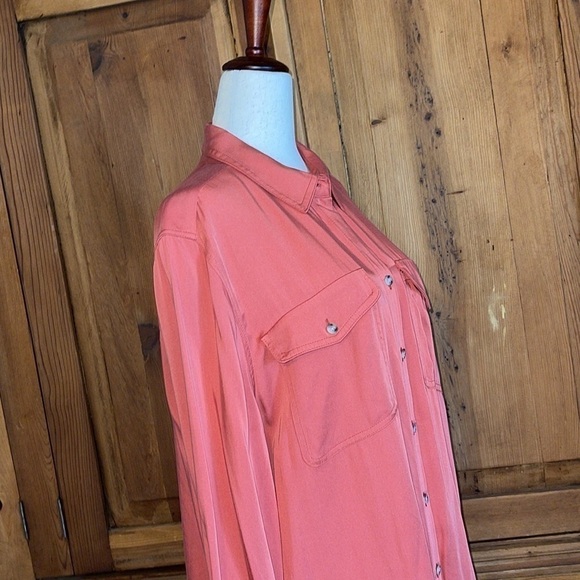 CHICO’S 💯 Modal Coral Long Sleeve Button Down Blouse Sz. 3 - Picture 5 of 11